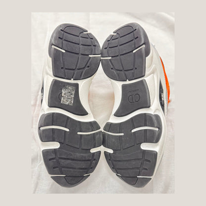 Dior B22 Orange White (Pre-Owned)