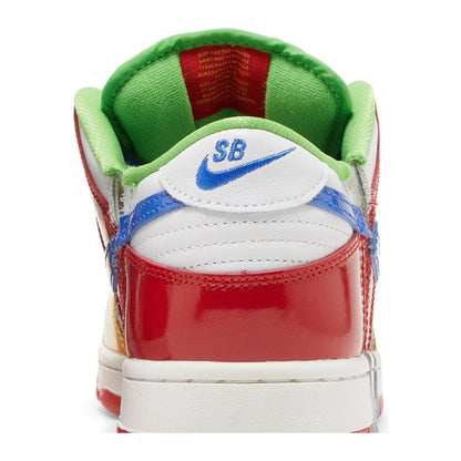 Nike SB Dunk Low Sandy Bodecker