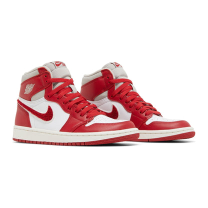 Jordan 1 Retro High OG Varsity Red (Mujer)
