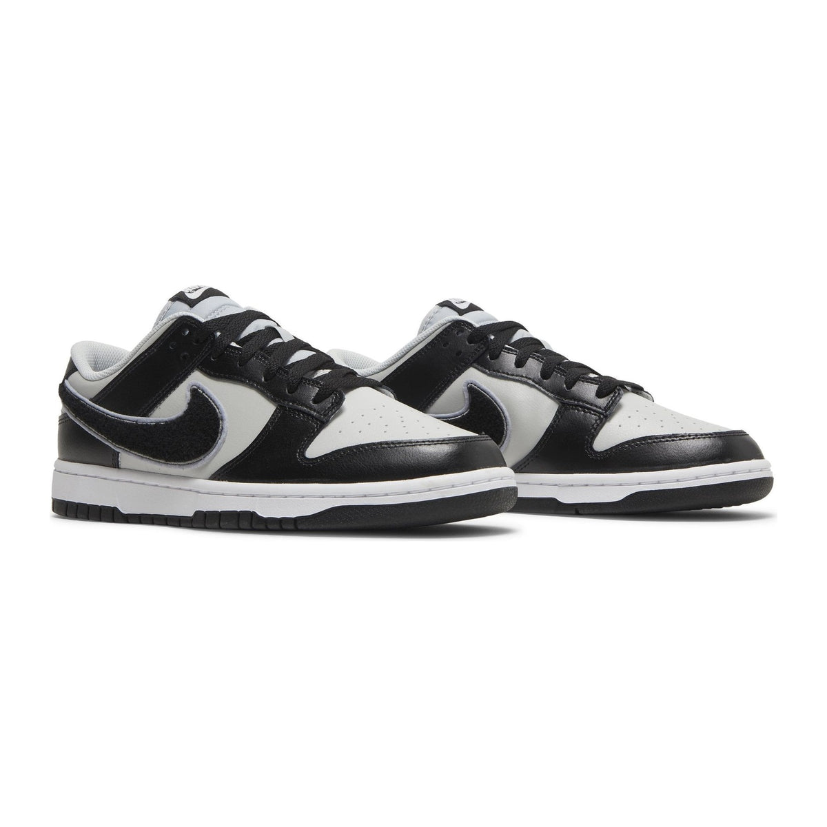 Nike Dunk Low Chenille Swoosh Negro Gris