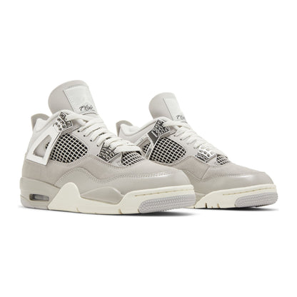 Jordan 4 Retro Frozen Moments (Mujer)