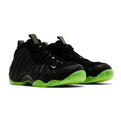 Nike Air Foamposite One Black Volt